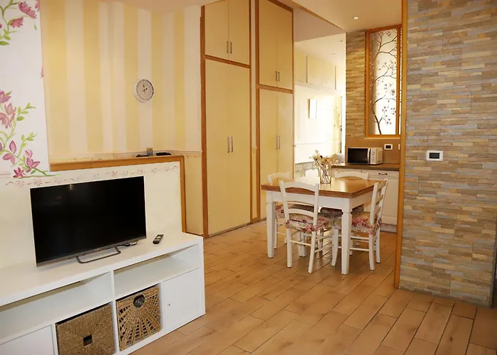 Apartament Casa Ai Giardini Albenga